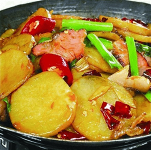 回味无穷的香辣干锅土豆片