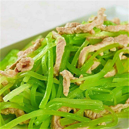 有颜有味的莴笋肉丝小炒