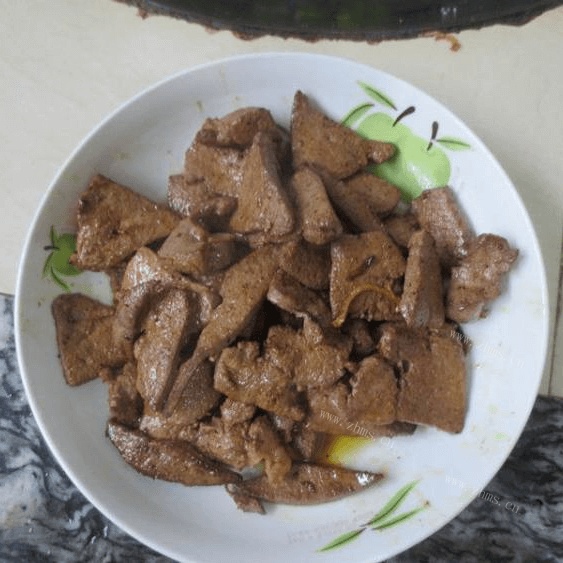 秀色可餐的菠菜猪肝汤做法图解5)