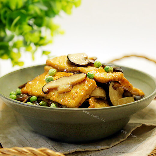 热腾腾的黑豆豉烧豆腐