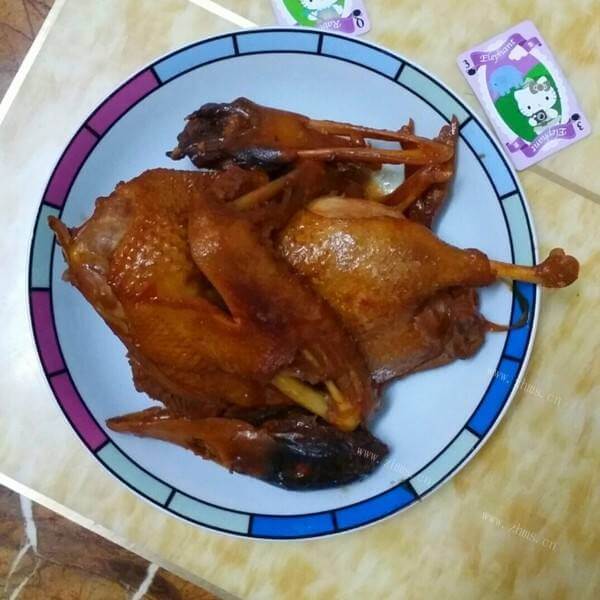美味的奥尔良煎鸭翅根