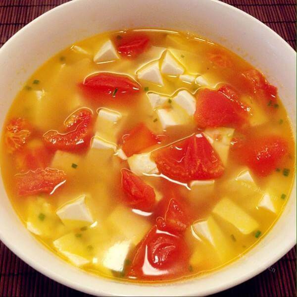 奶香浓郁的黑胡椒鸡肉披萨