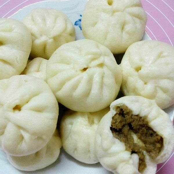 香甜的绿豆蓉包子