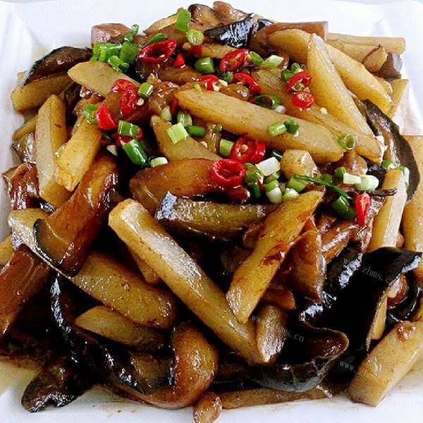 孜然蒜香土豆茄子条