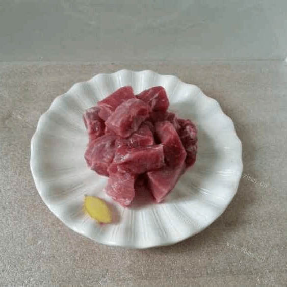 美味的苹果瘦肉汤做法图解2)
