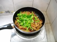 好吃的榨菜炒带豆的做法图解八