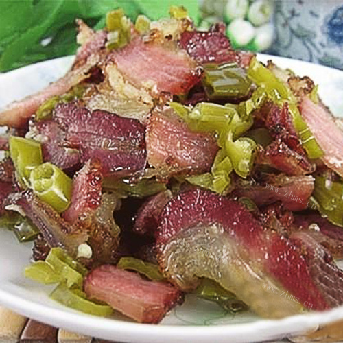 好吃的湘西腊肉酸辣子
