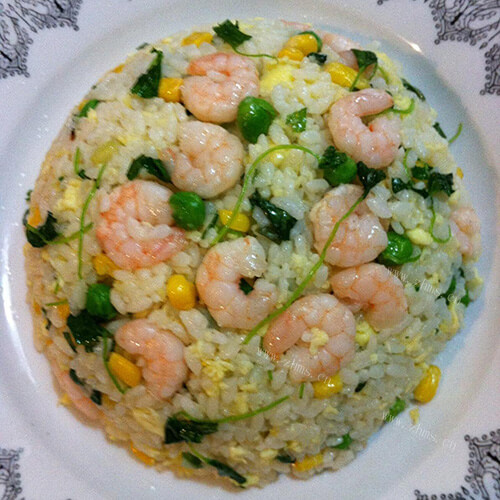 美味的五彩虾仁蛋炒饭