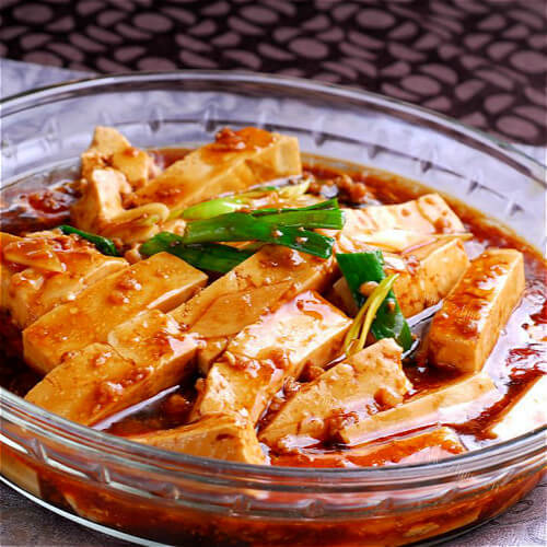 美味的酱烧黑白豆腐