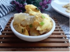 滋阴润燥的墨鱼卵香炒鸡蛋做法图解7)