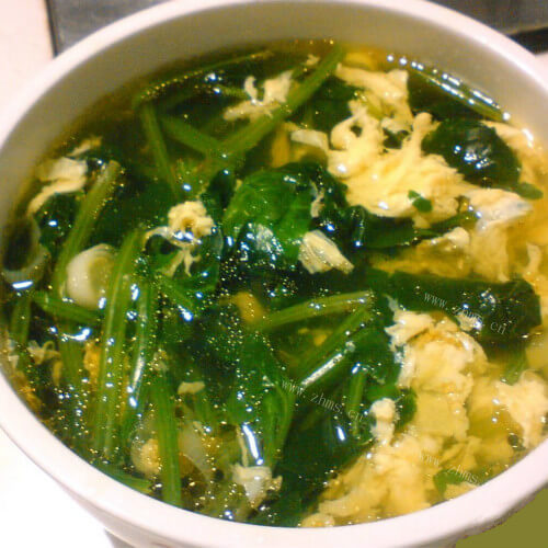美味胡萝卜青菜鸡蛋泡