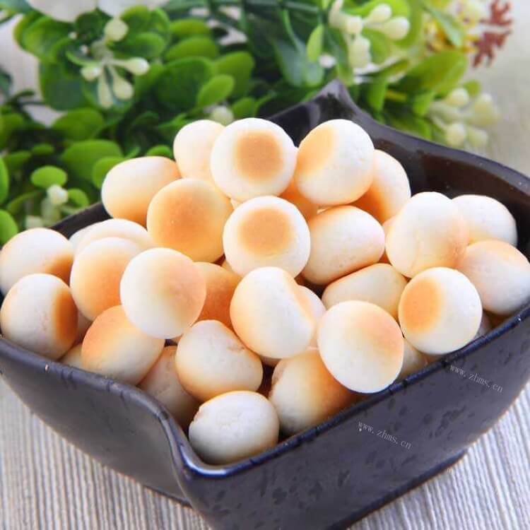 家常鸡蛋牛奶小馒头
