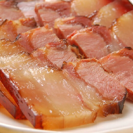健康美味的电饭煲酱香五花肉