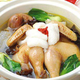 美味的竹荪香菇鸡汤