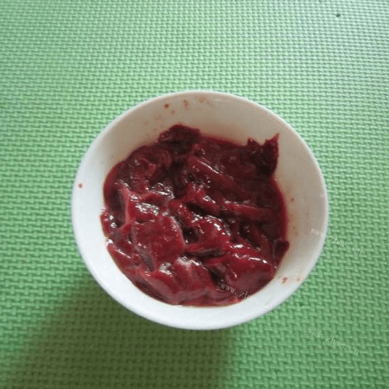 菠菜猪肝汤做法图解1)