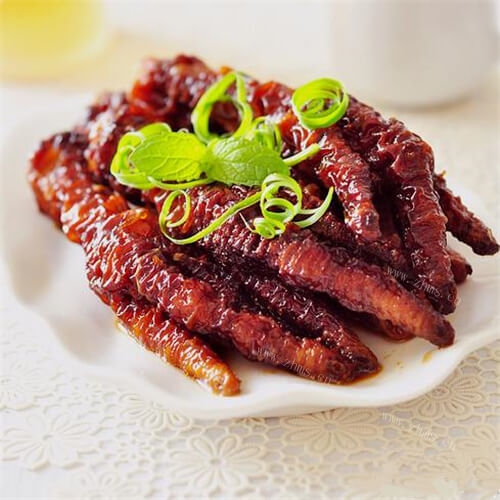 美味的蒸扣肉凤爪