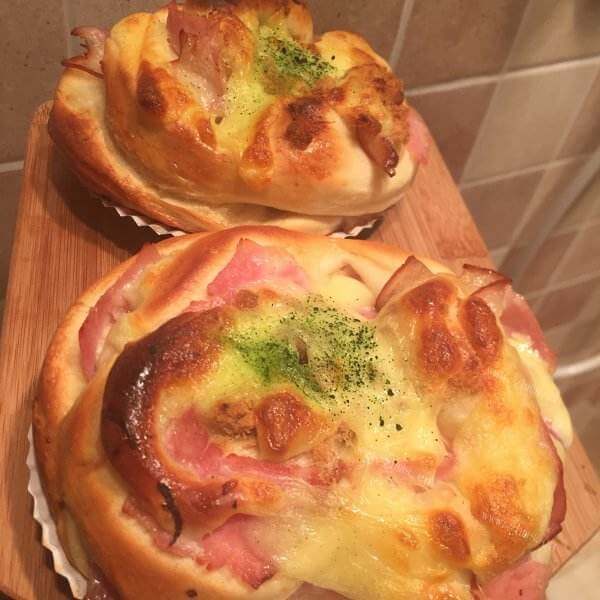 美味的火腿鸡蛋面包