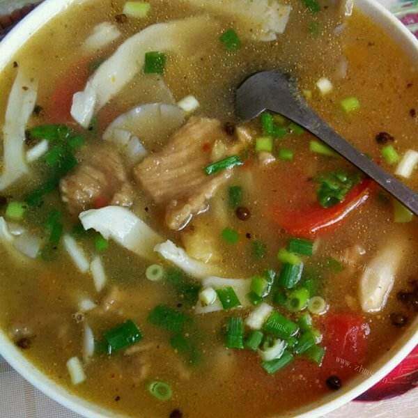 美味的木耳菜肉片汤