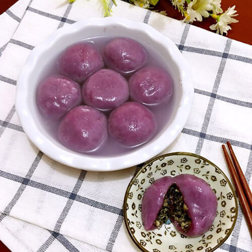 美味的南瓜紫薯汤圆