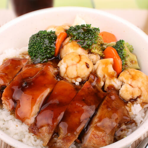 美味的客家鸡饭