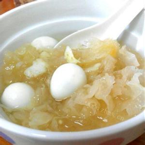 养生桃胶蛋奶糖水
