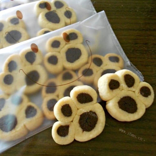 可爱的脚印饼干 