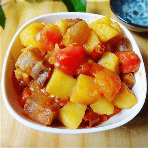 好吃的西红柿炒腊肉