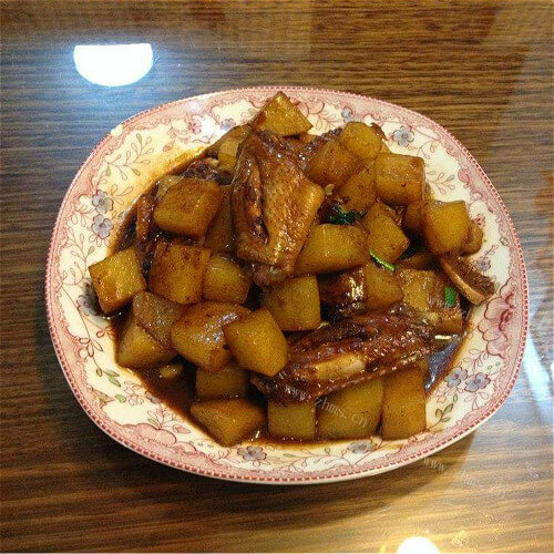 美味士豆烧翅中