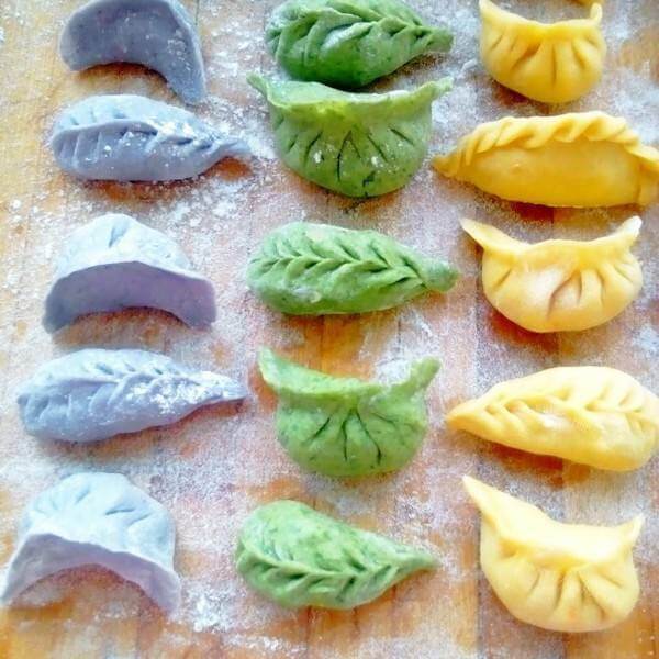 美味的彩色饺子皮