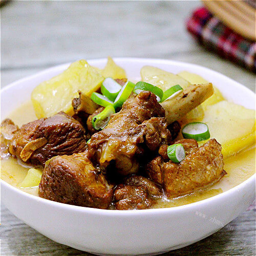 美味的啤酒鸭炖土豆