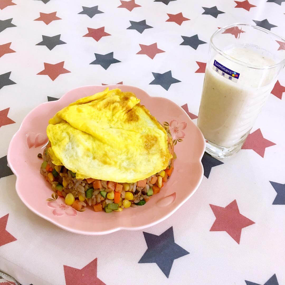 美味的五彩蛋包饭