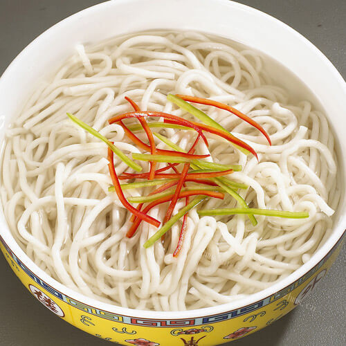 美味的三文鱼面
