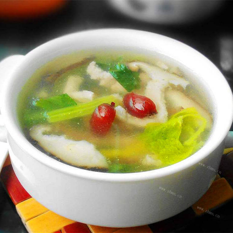 养生艾草瘦肉汤