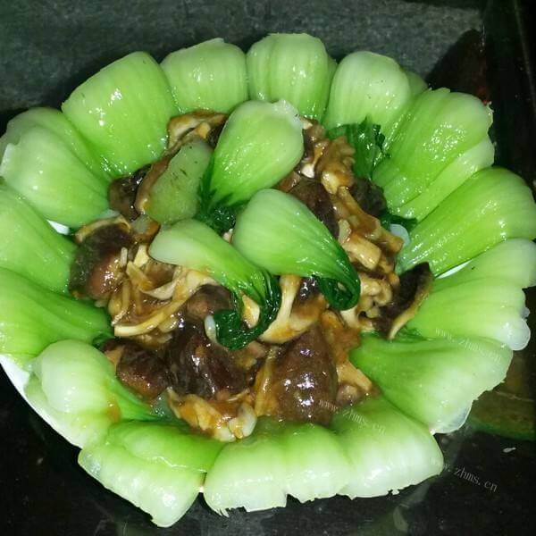 爽口香菇肉丝扒油菜