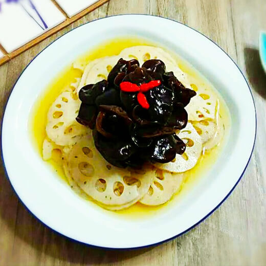 家常糖醋木耳拌藕脆