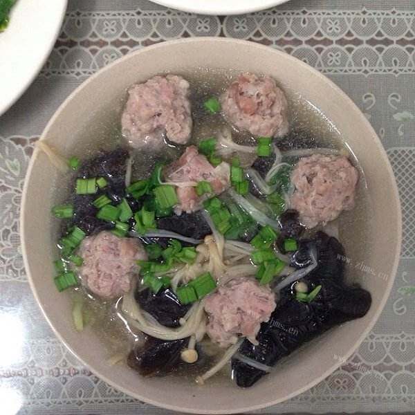好吃的海参木耳瘦肉汤