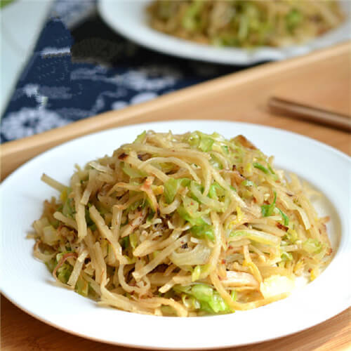 家常黄豆芽肉丝炒饼