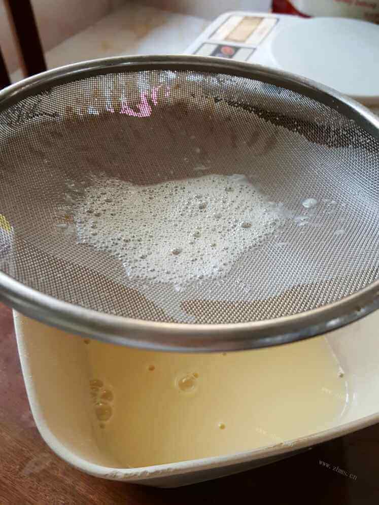 美味的不用奶油的蛋奶布丁~做法图解4)