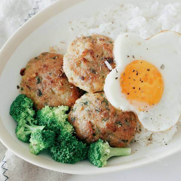 非常好吃的创意肉饼饭
