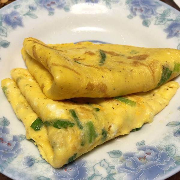美味的鸡蛋香葱莜面饼