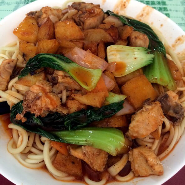 美味大盘鸡盖浇面