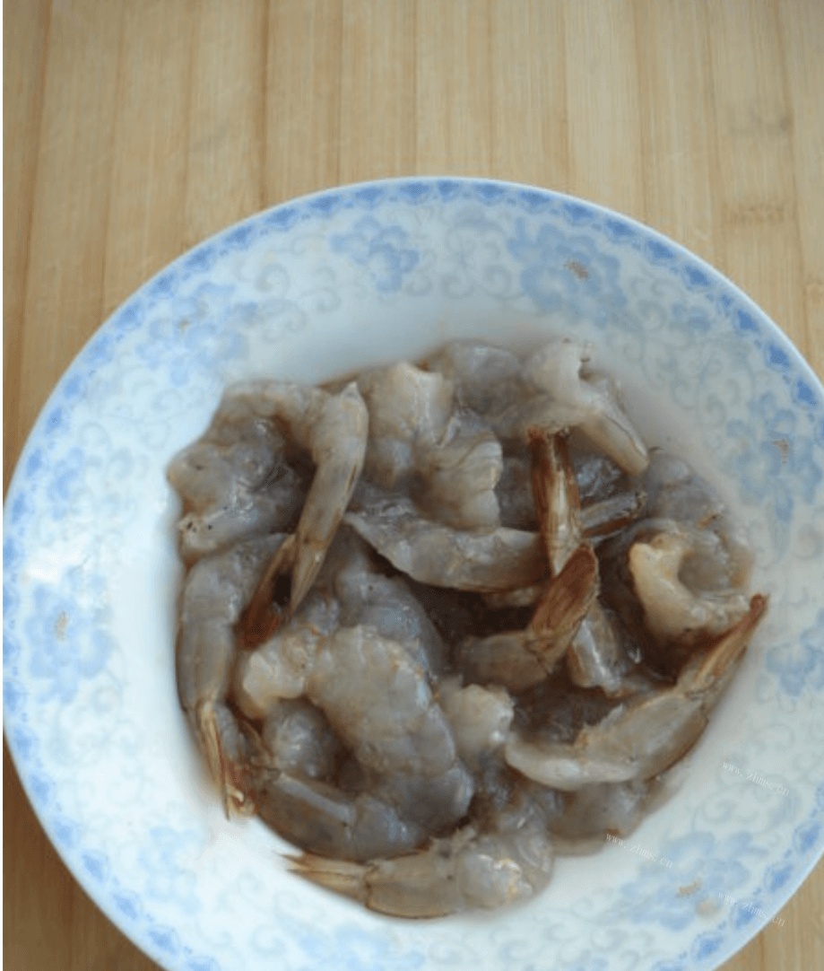 外酥里嫩干炸虾球做法图解4)