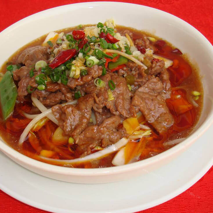 美味的咸菜煲猪脚 