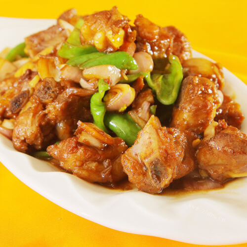 美味的三色椒炒排骨