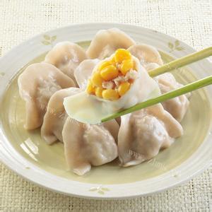 可口的玉米瘦肉饺子