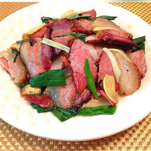 家常小炒蒜苗腊肉
