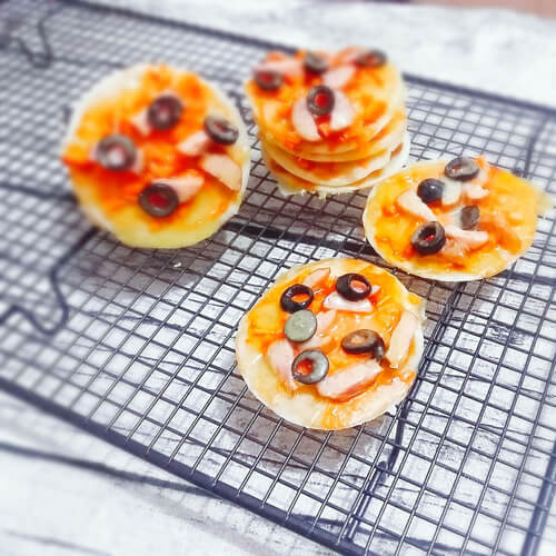 美味的饺子皮披萨