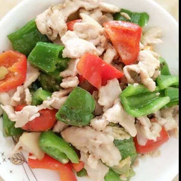 爽口的双椒肉皮