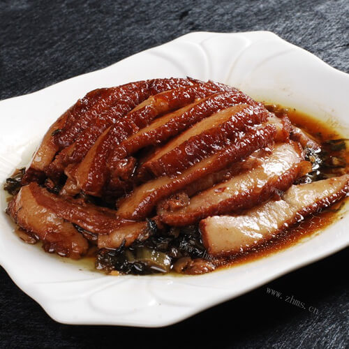 美味的梅菜笋干扣肉