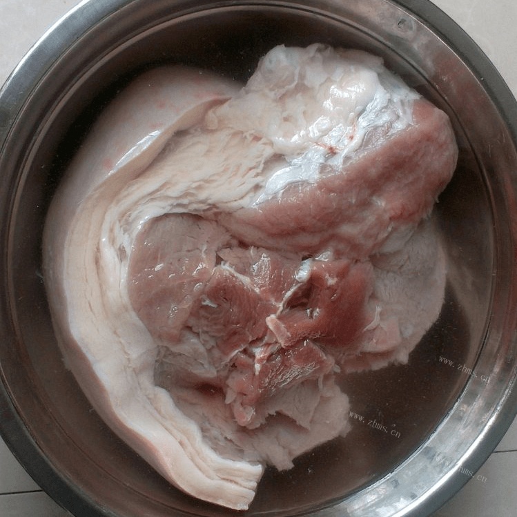 美味的把子肉做法图解1)